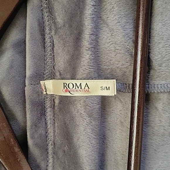 Velour Robe - Picture 3 of 3